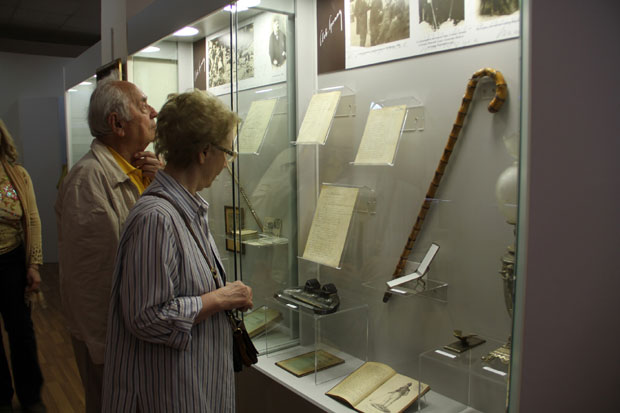 У НИШУ ОТВОРЕНА СПОМЕН-СОБА: Дуг Сремцу и Бранку